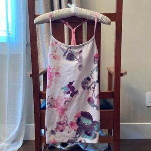 Lulu lemon tank top size 8
